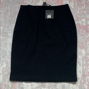 St. John Caviar  Pencil Skirt in Black NWT